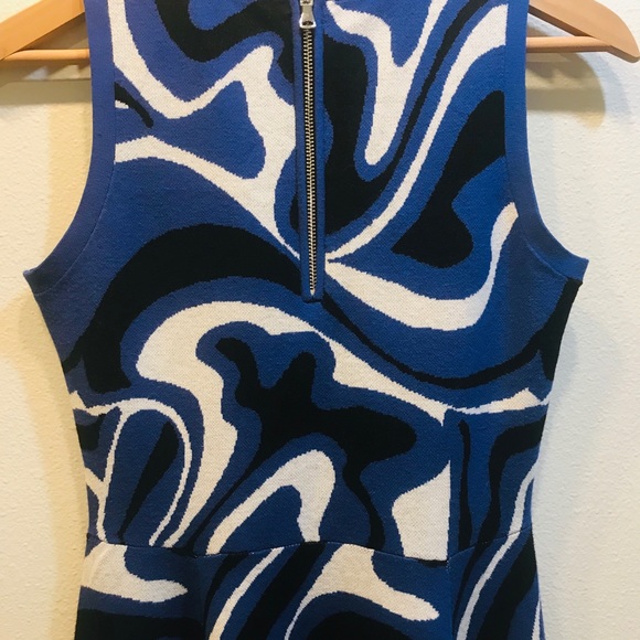 EUC Milly Fit and Flare Abstract Swirl Dress Small - Picture 6 of 7